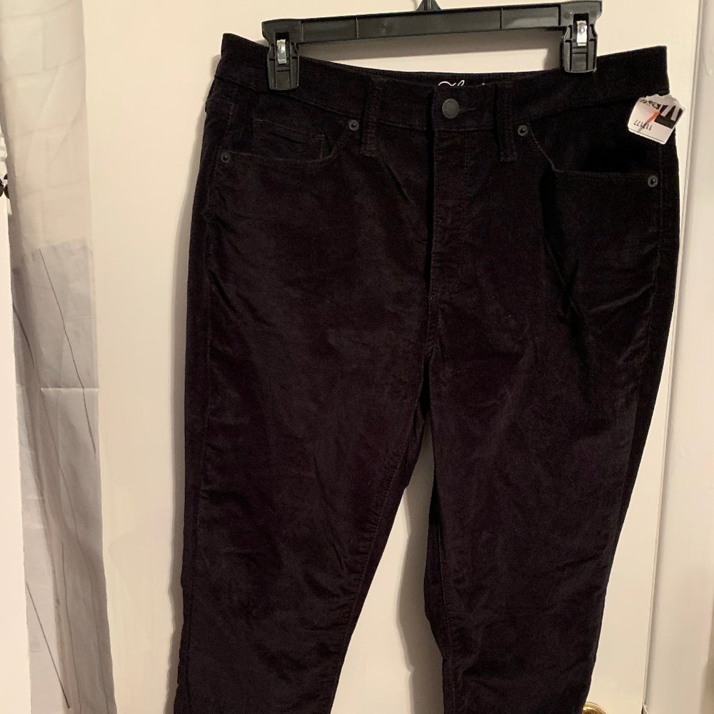 NWT Universal Thread velvet Black Pants SZ 12/31R